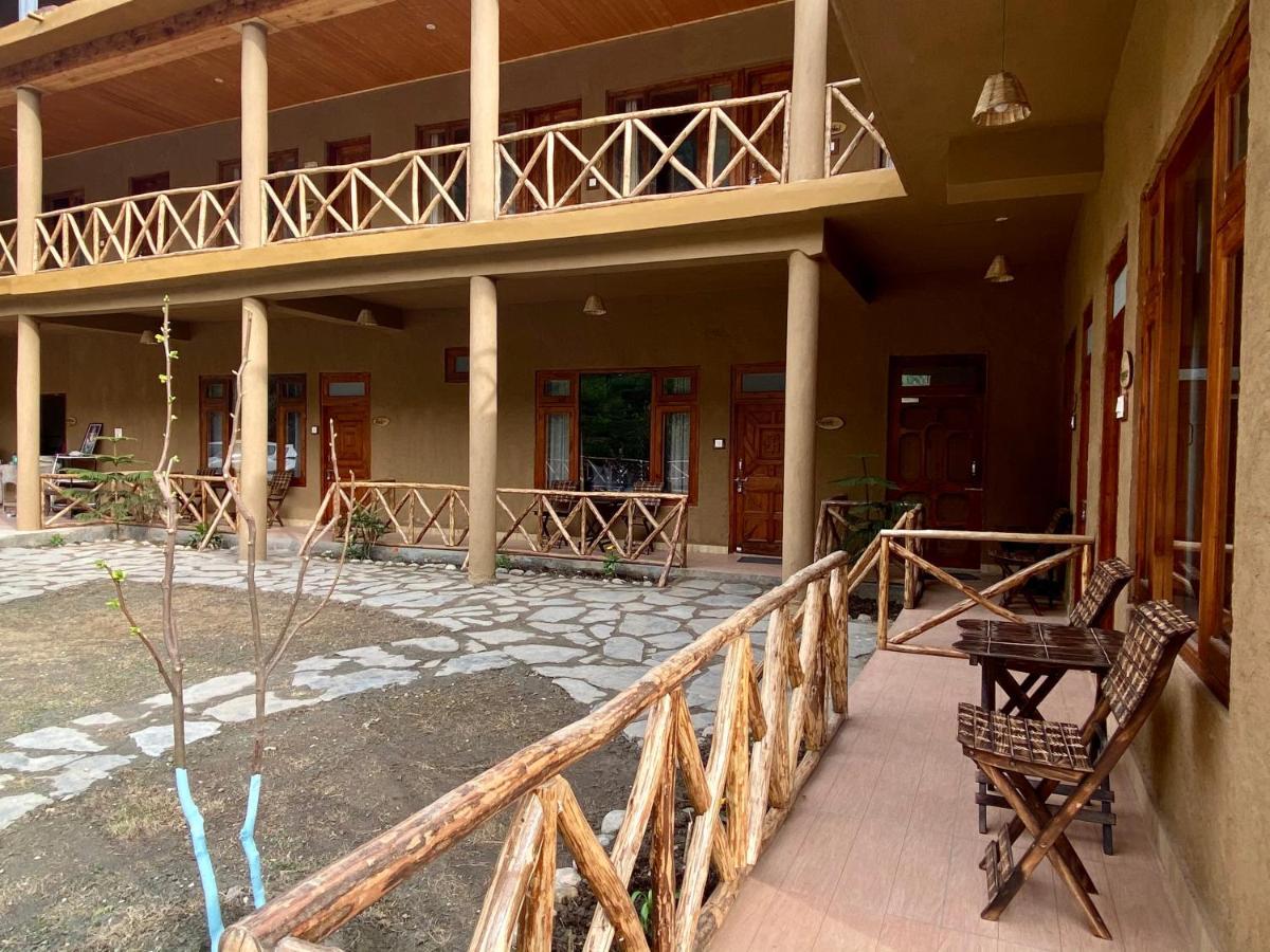 Shivadya Tirthan - Tirthan Valley Gushaini Exterior photo